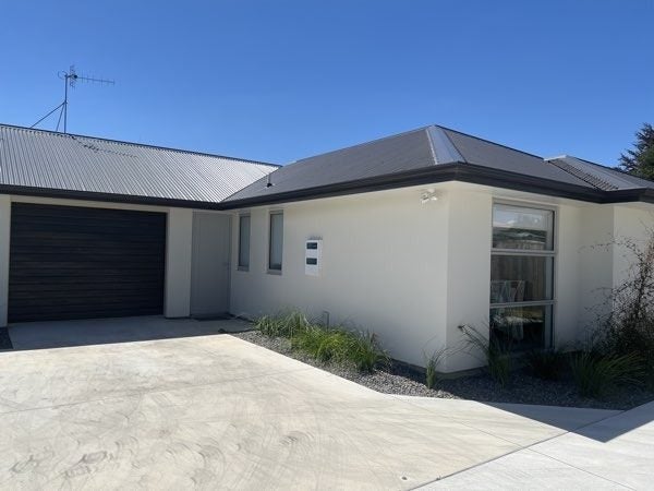 4/11 Miro Street, Maeroa, Hamilton - Carousel 12