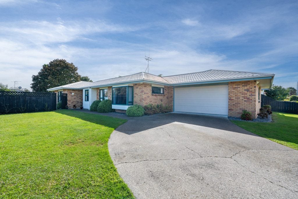109 Discovery Drive, Flagstaff, Hamilton - Carousel 2