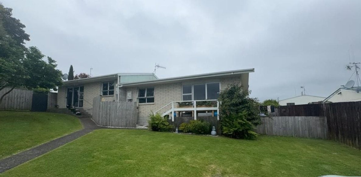 25 Millers Road, Brookfield, Tauranga - Carousel 1