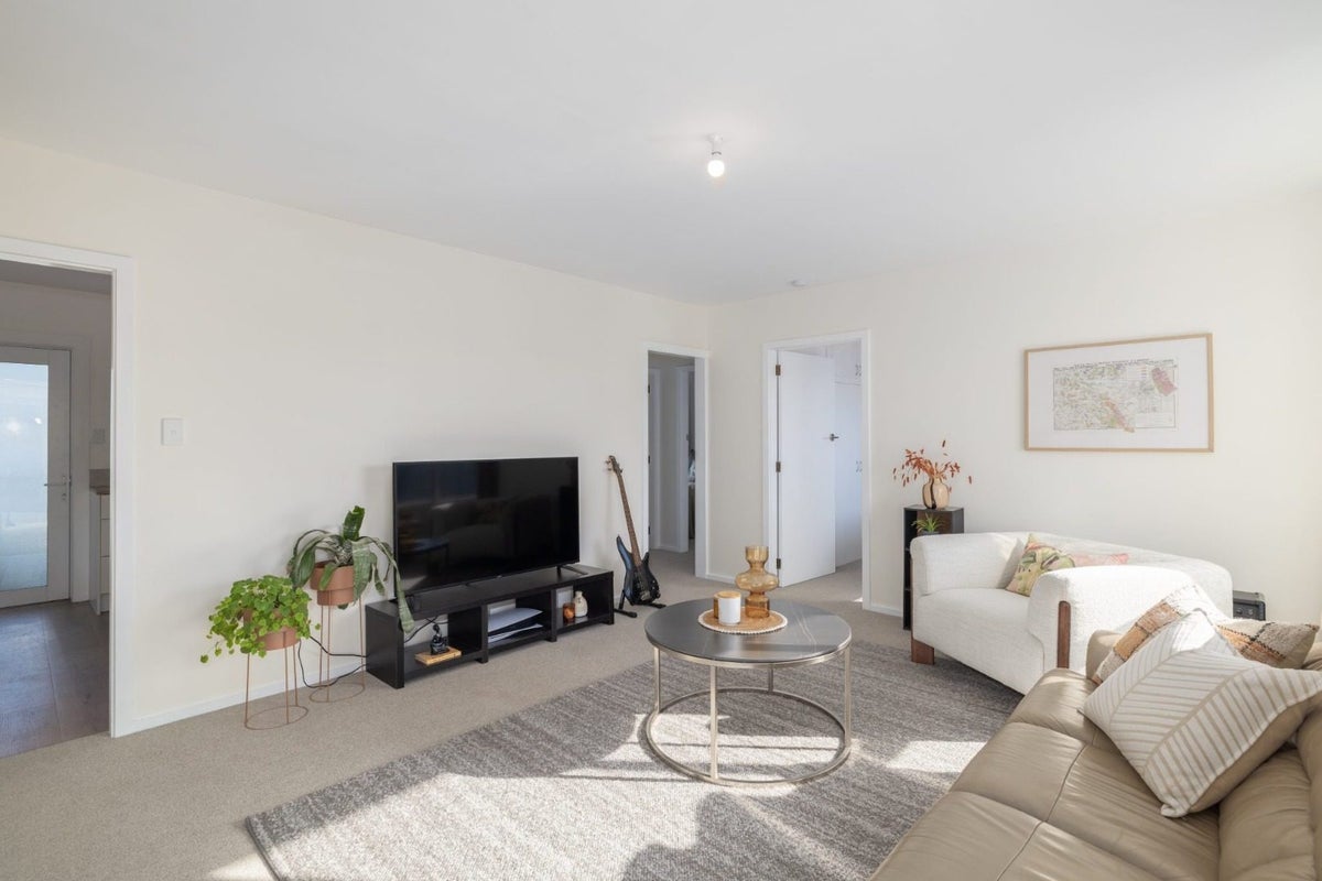 2/63 Beresford Street, New Brighton, Christchurch - Carousel 10