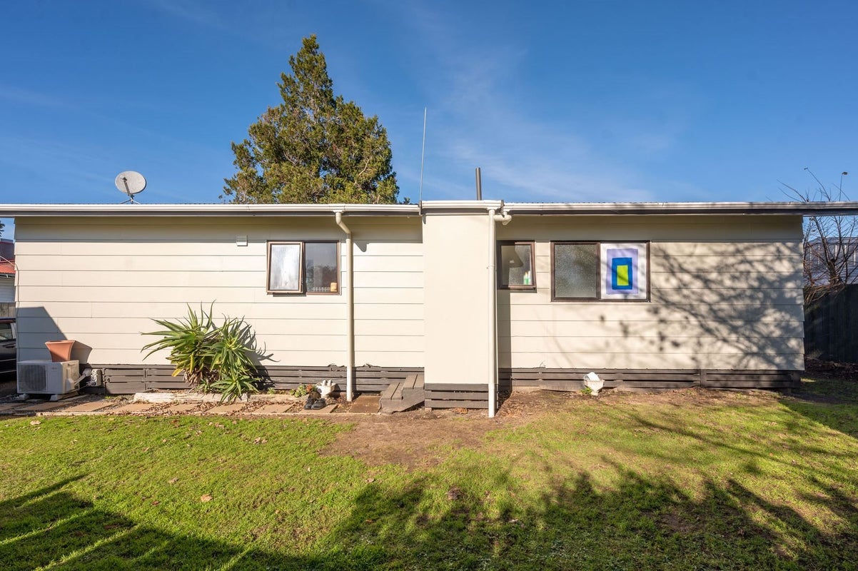 303B Malfroy Road, Pomare, Rotorua - Carousel 14