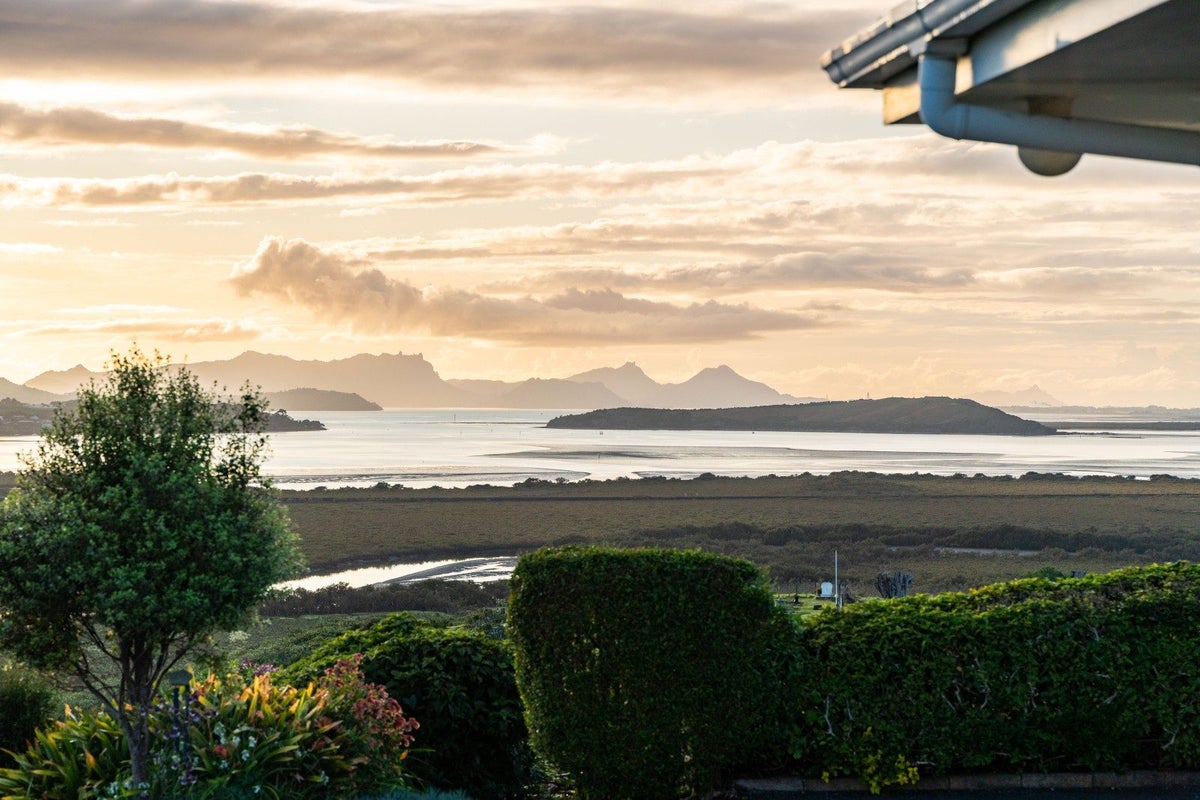 381 State Highway 1, Whangarei - Carousel 1