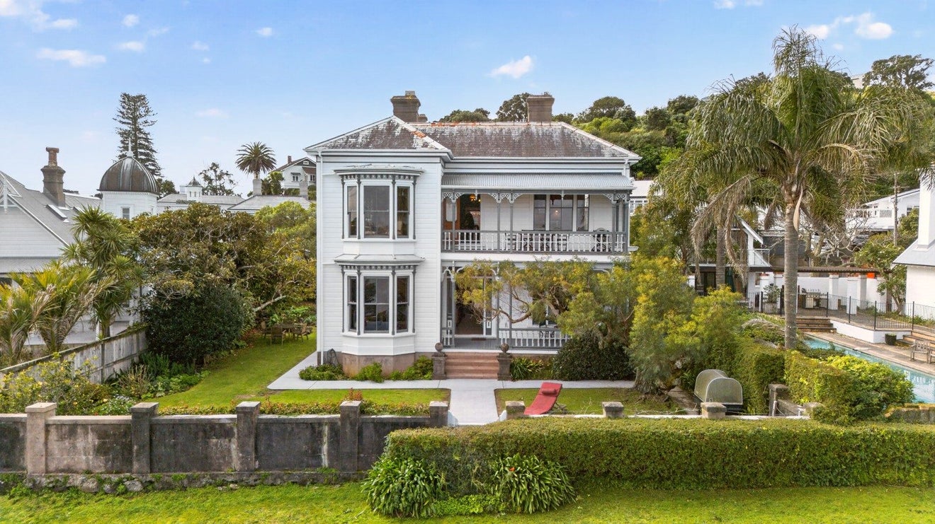 16 Jubilee Avenue, Devonport, Auckland - Carousel 1