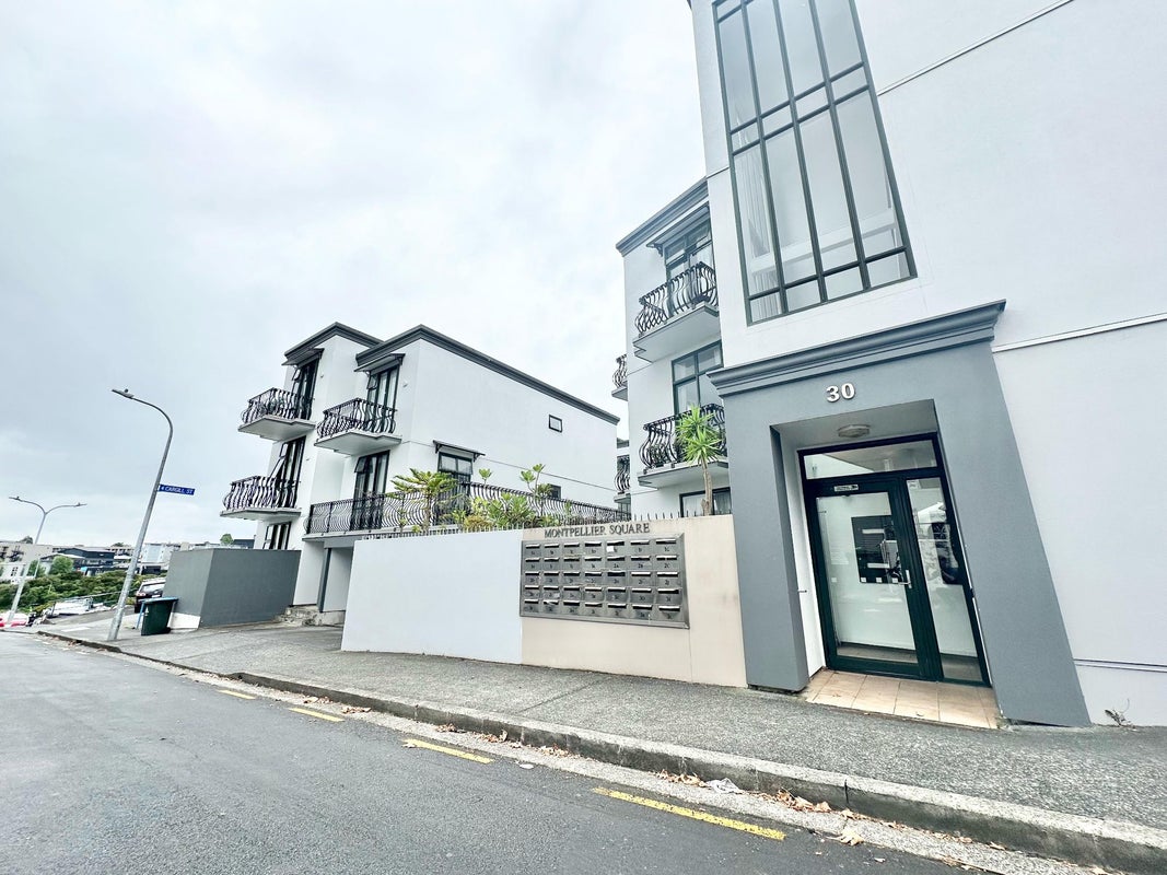 2C/30 Randolph Street, Newton, Auckland - Carousel 7