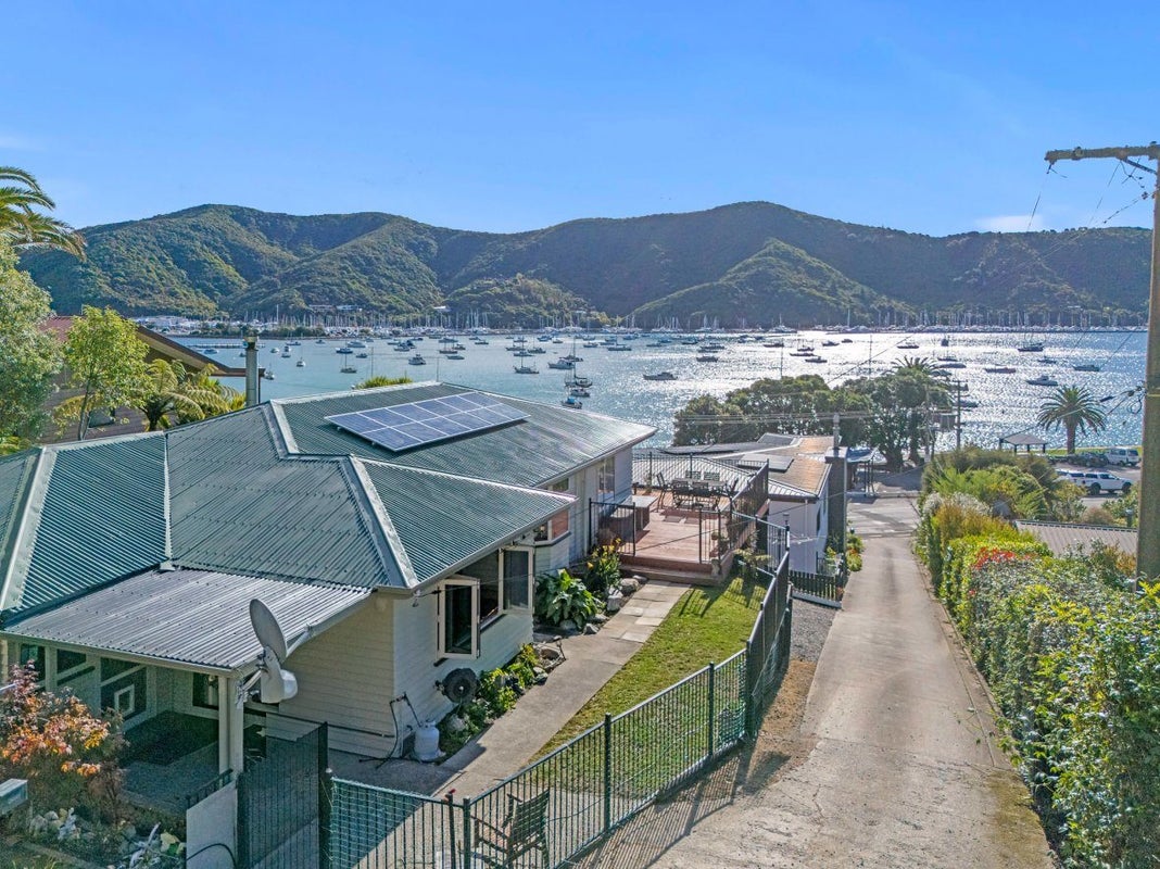 374A Waikawa Road, Waikawa, Marlborough, Marlborough - Carousel 1