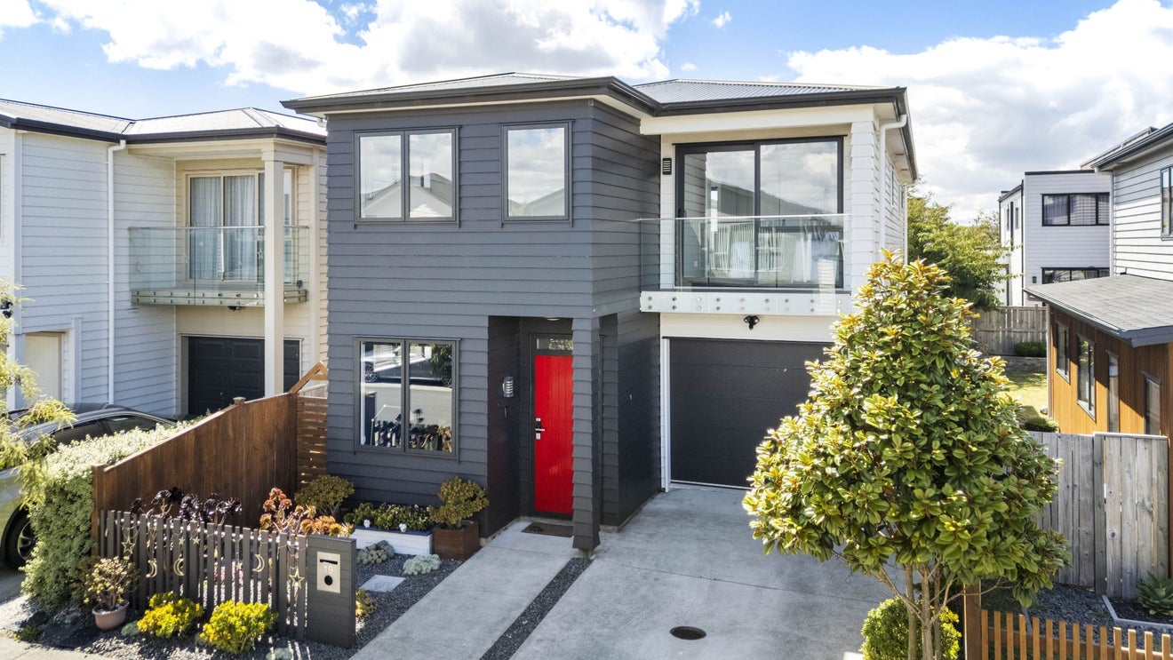 19 Toanui Road, Hobsonville, Auckland - Carousel 1