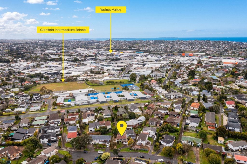 1/33 Edgeworth Road, Glenfield, Auckland - Carousel 40