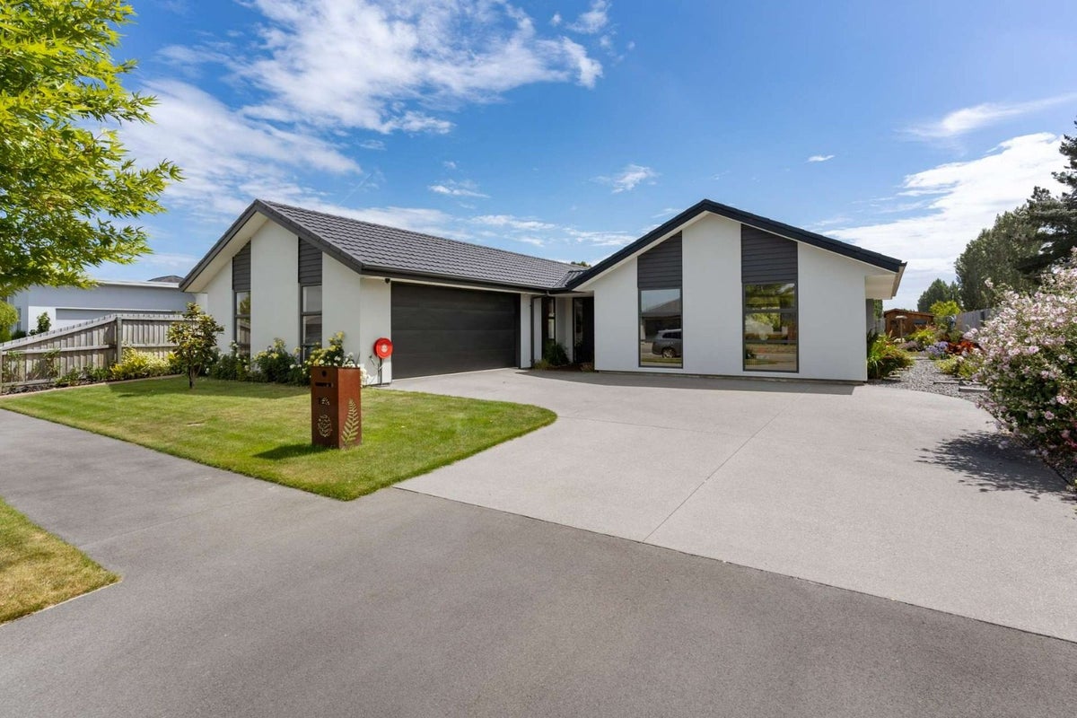 10 Alexandrina Street, Marshland, Christchurch - Carousel 1