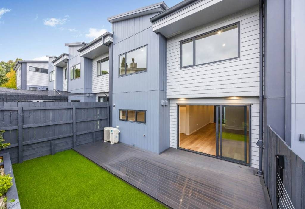 2/45 Clark Road, Pahurehure, Papakura - Carousel 2