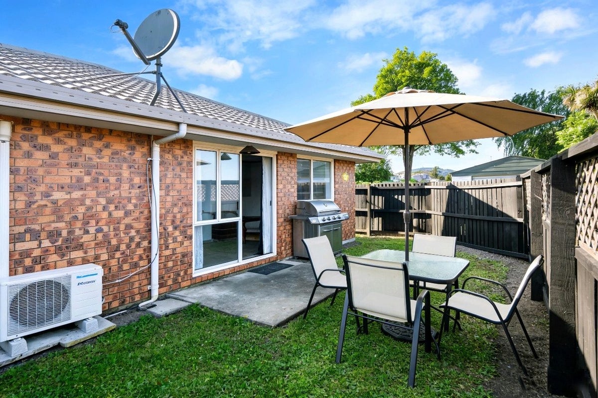 1/44A Division Street, Riccarton, Christchurch City, Canterbury - Carousel 1