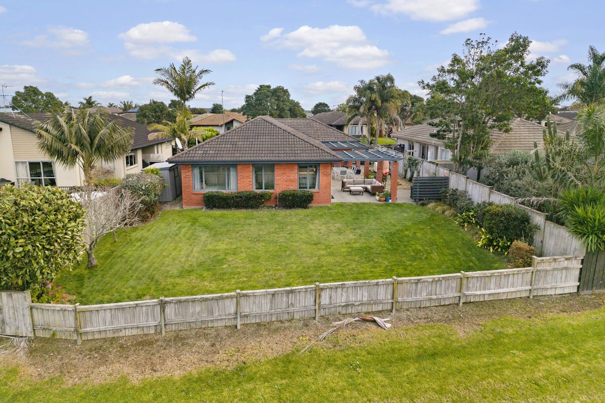 38 Stranraer Crescent, Wattle Downs, Auckland - Carousel 27