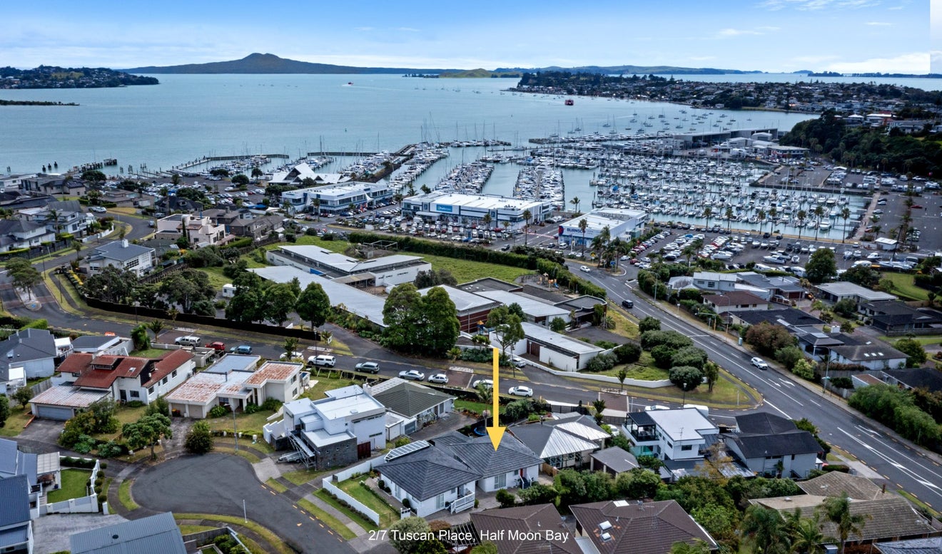 2/7 Tuscan Place, Half Moon Bay, Auckland - Carousel 23