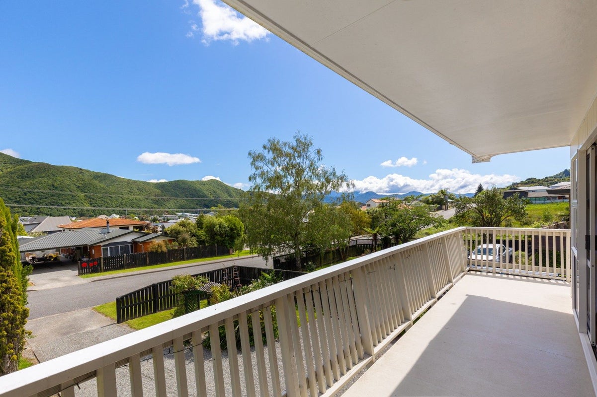 88 Moana View Road, Waikawa, Picton - Carousel 2