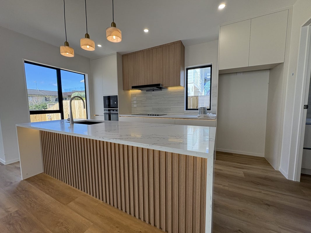 4 Newhaven Terrace, Mairangi Bay, Auckland - Carousel 2