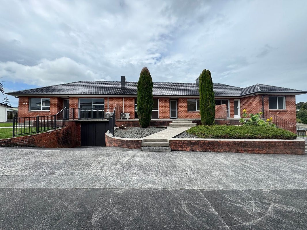 407 Ellerslie-Panmure Highway, Mount Wellington, Auckland - Carousel 1