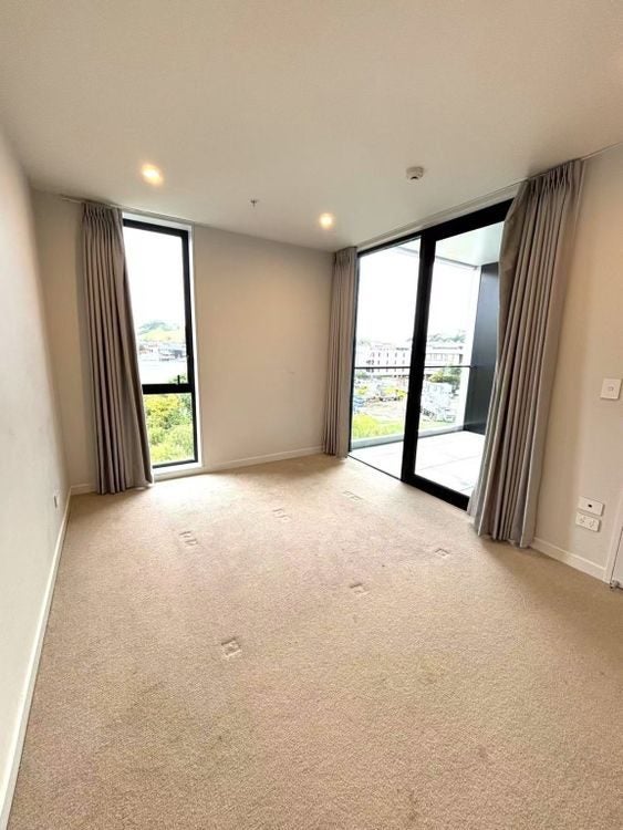 302/14 Edgerley Avenue, Newmarket, Auckland - Carousel 8