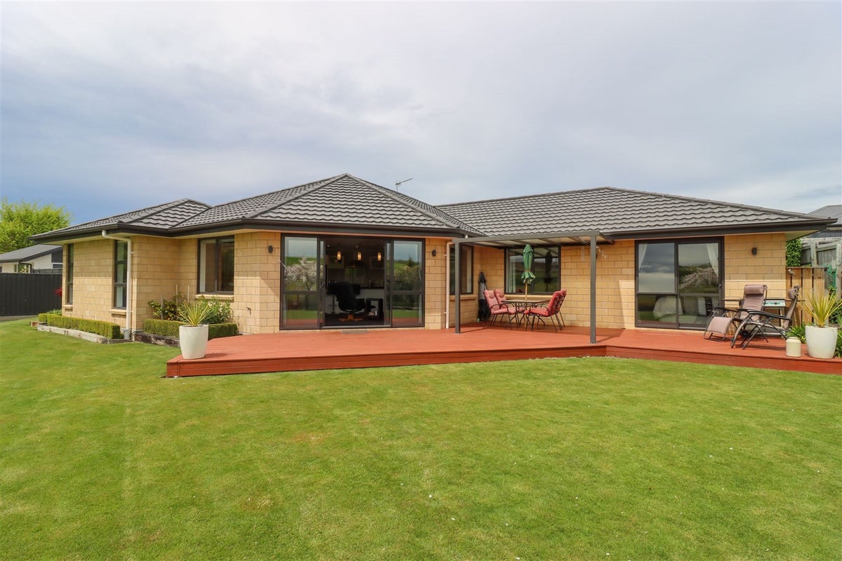 79 Dobson Street, Gleniti, Timaru - Carousel 1