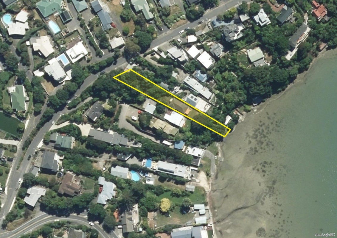 16 Seaview Road, Paremata, Porirua - Carousel 19