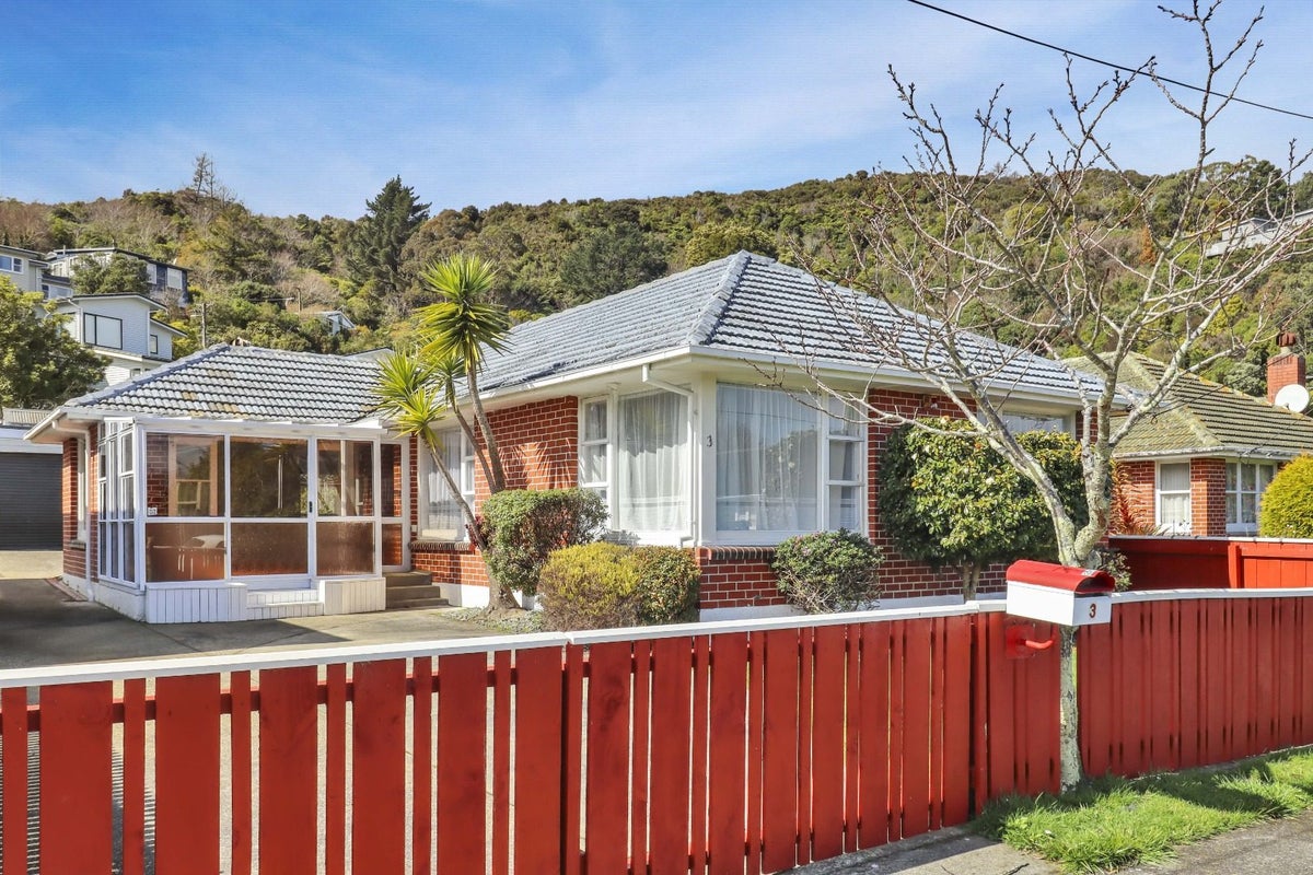 3 Parnell Street, Fairfield, Lower Hutt - Carousel 16