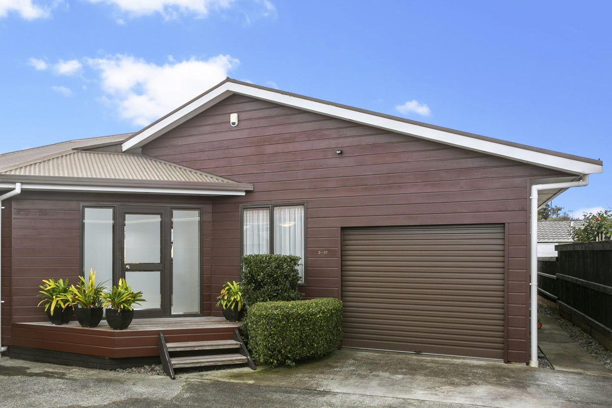 2/47 Alverston Street, Waterview, Auckland - Carousel 1