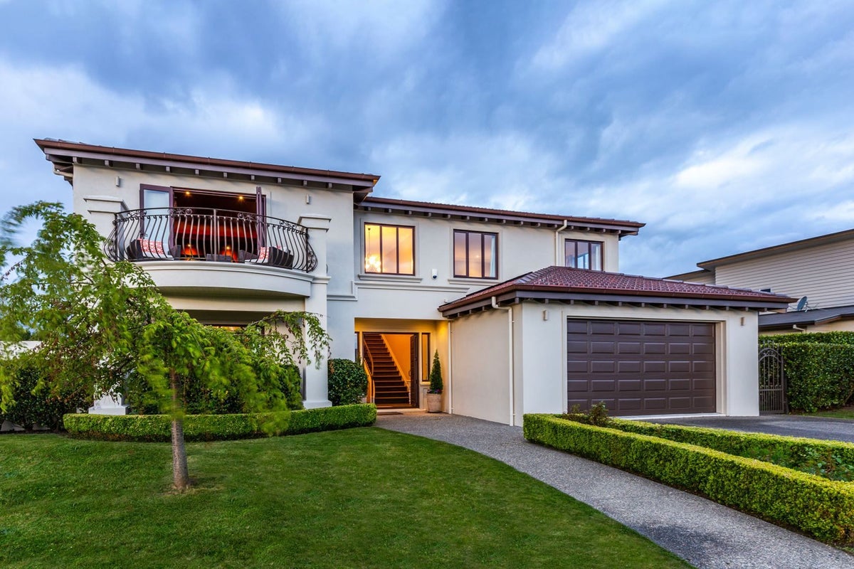 12 Pukeko Way, Kinloch, Taupo - Carousel 1