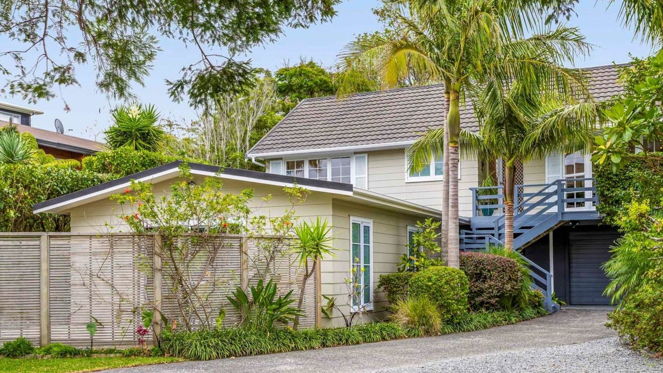 78 Rosario Crescent, Red Beach - Carousel 1