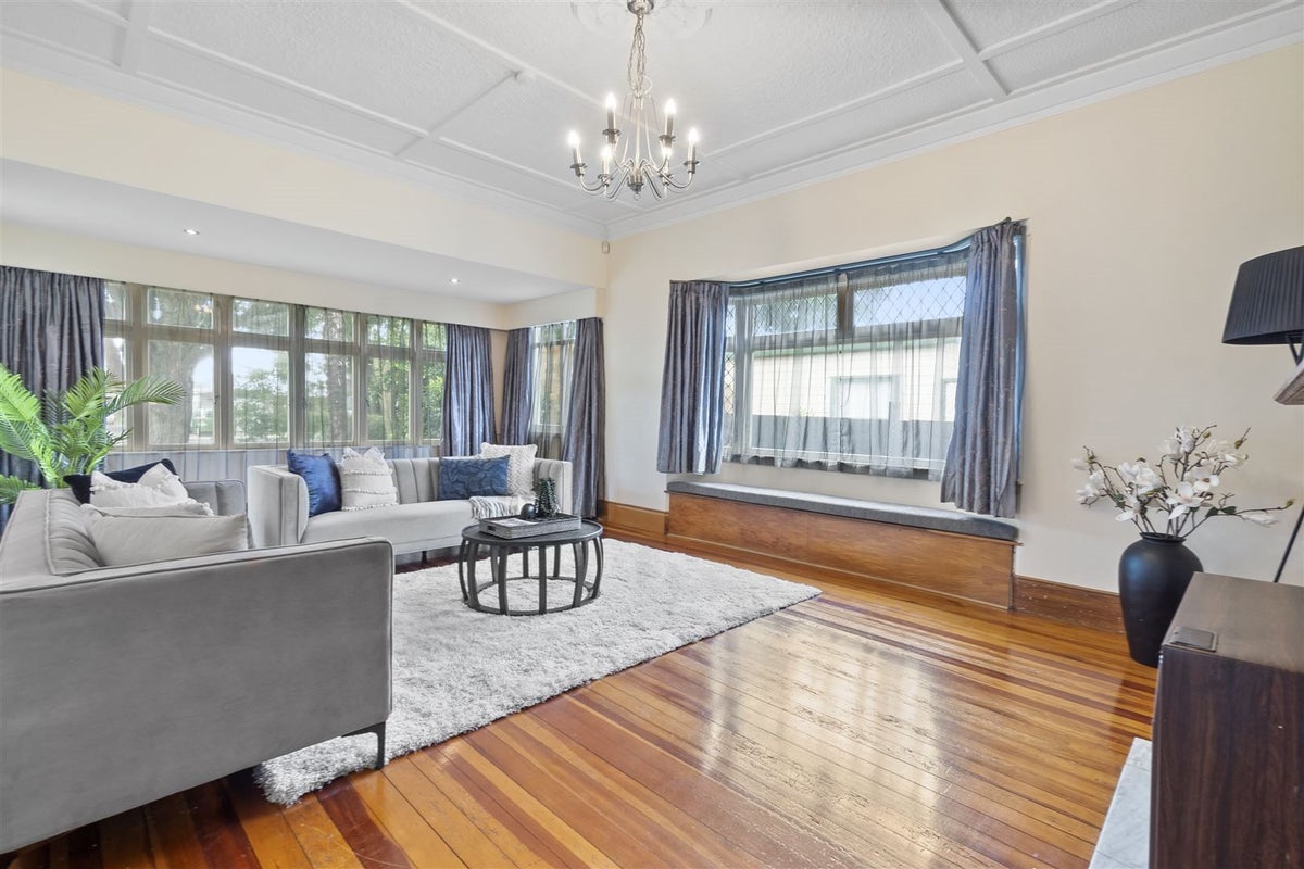 1 Parr Street, Frankton, Hamilton - Carousel 2
