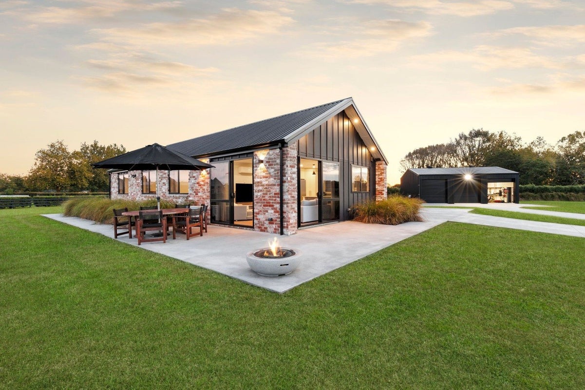 11 Millpark Lane, Matangi, Hamilton - Carousel 1