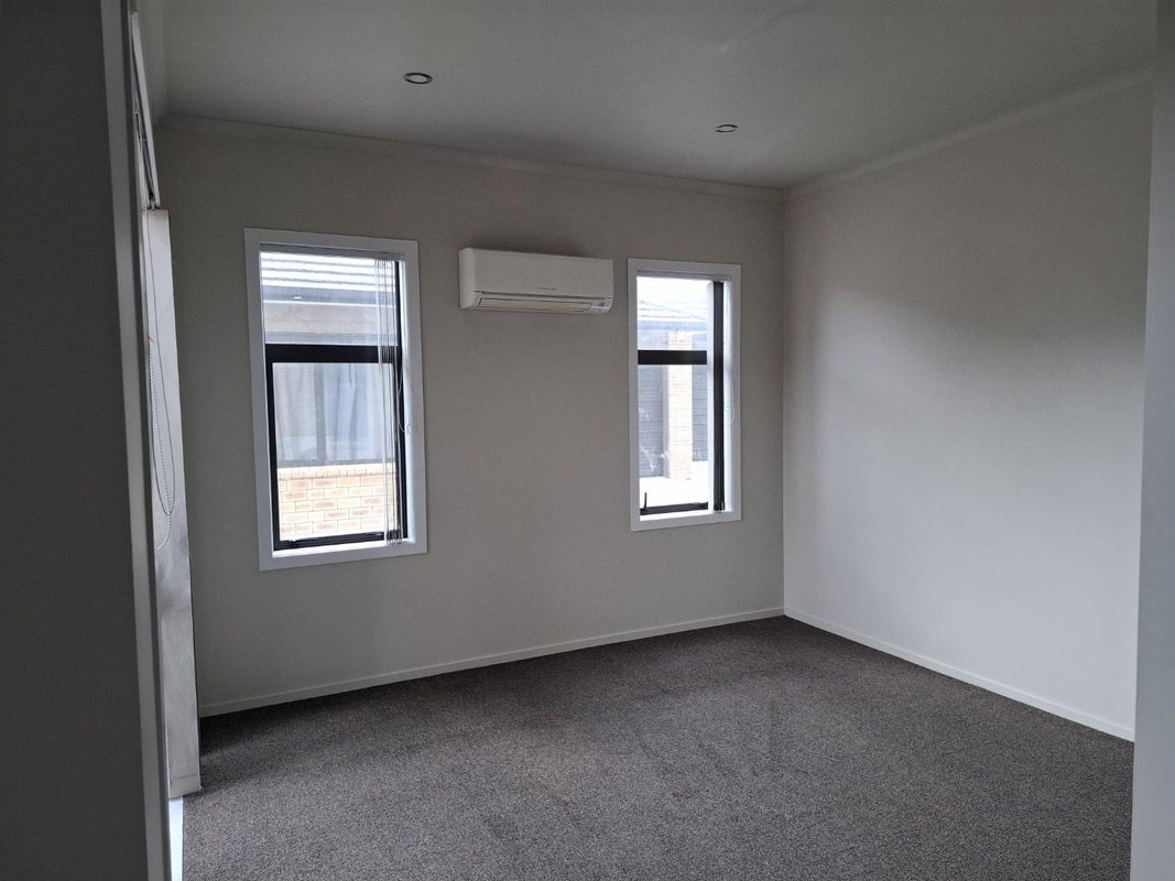 5/2 Rosalind Street, Deanwell, Hamilton - Carousel 15
