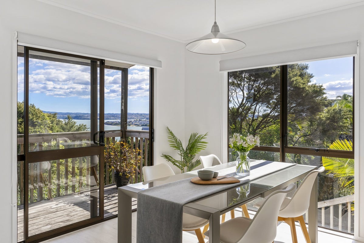 20 Mayall Avenue, Beach Haven, Auckland - Carousel 2