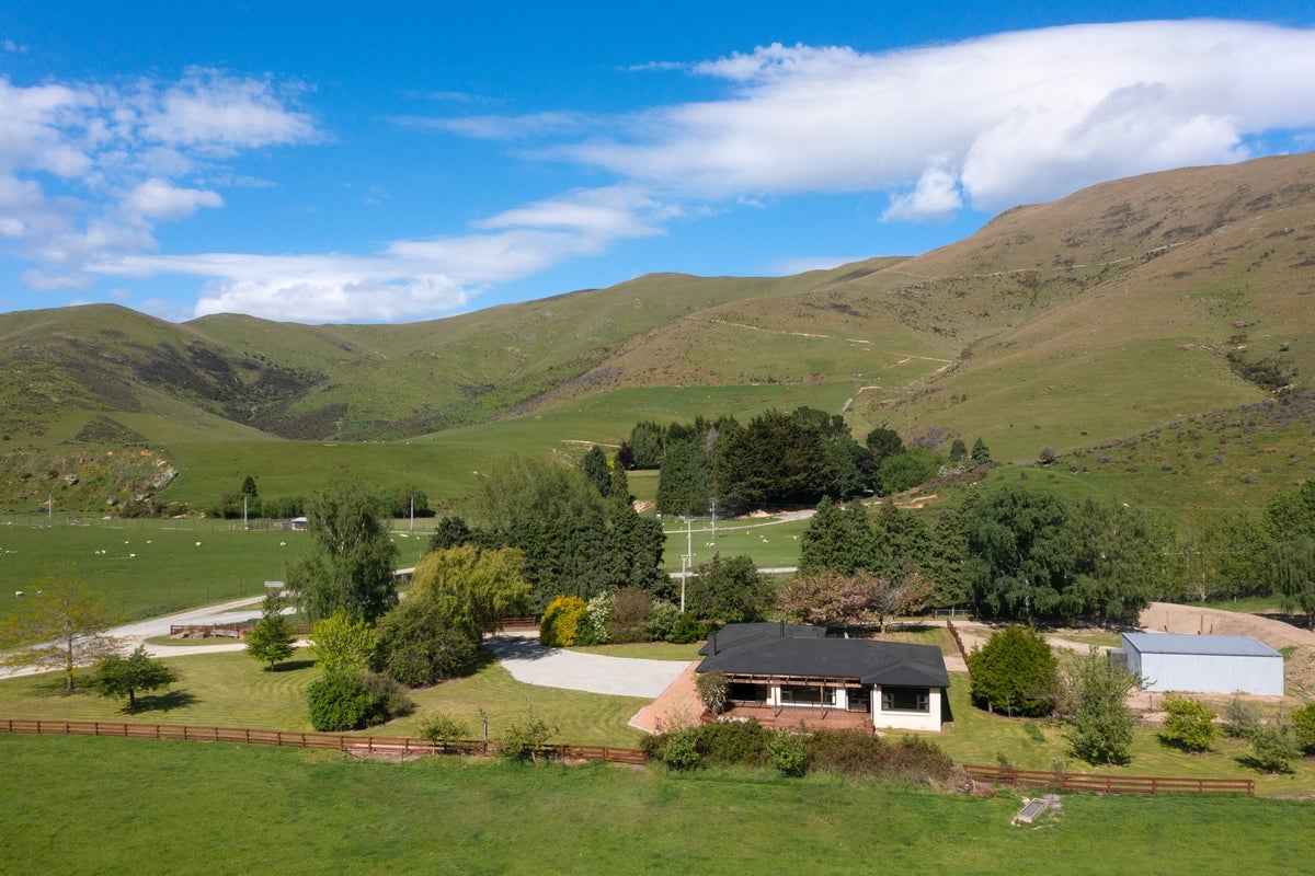 194 Eyre Creek Road, Parawa, Athol - Carousel 1
