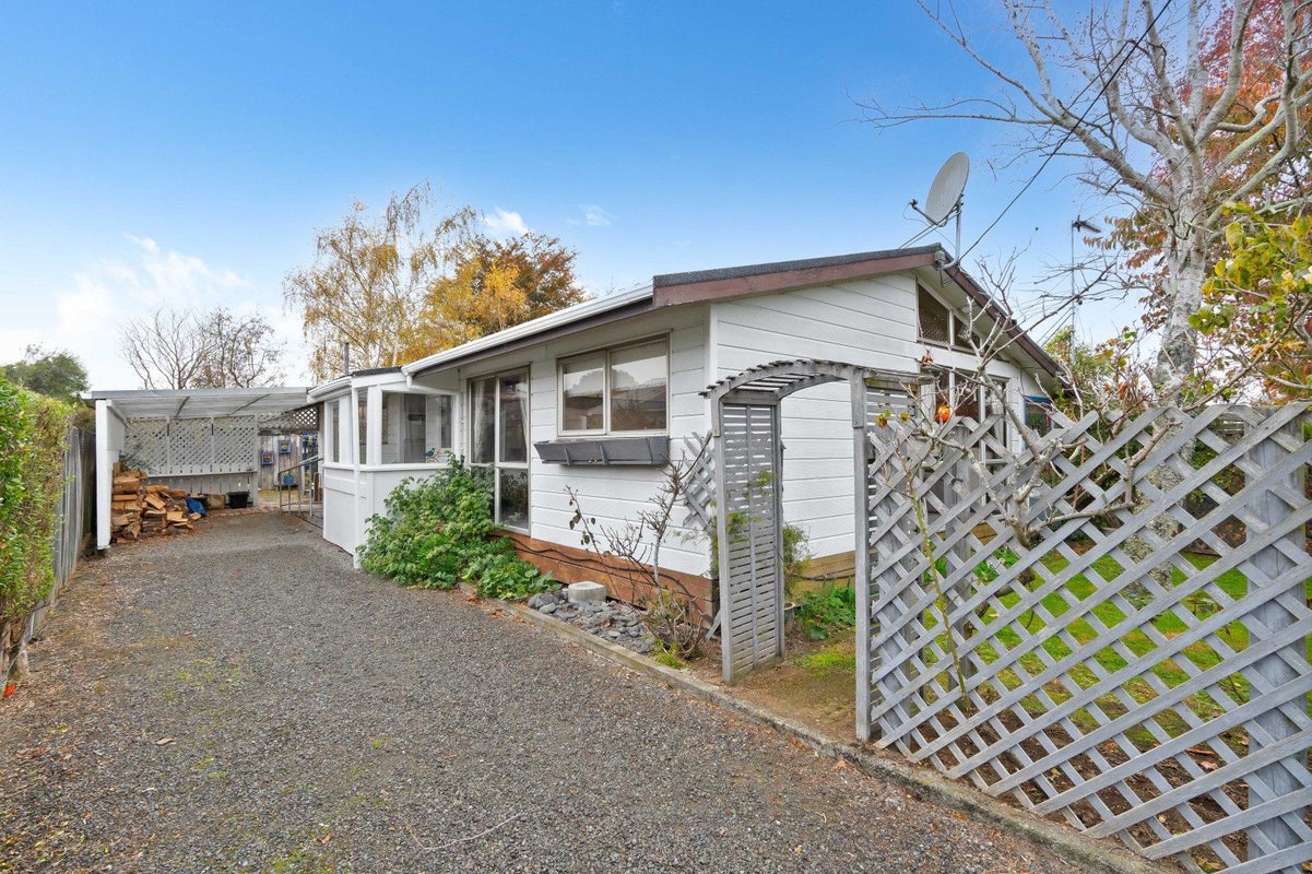 28 Rexwood Street, Carterton - Carousel 1