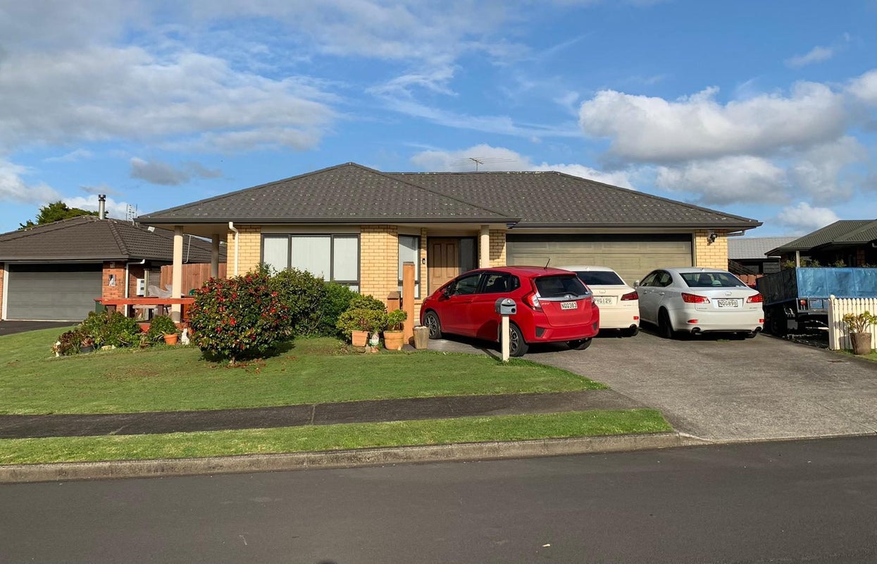 4 Trillick Place, Tuakau, Tuakau - Carousel 1