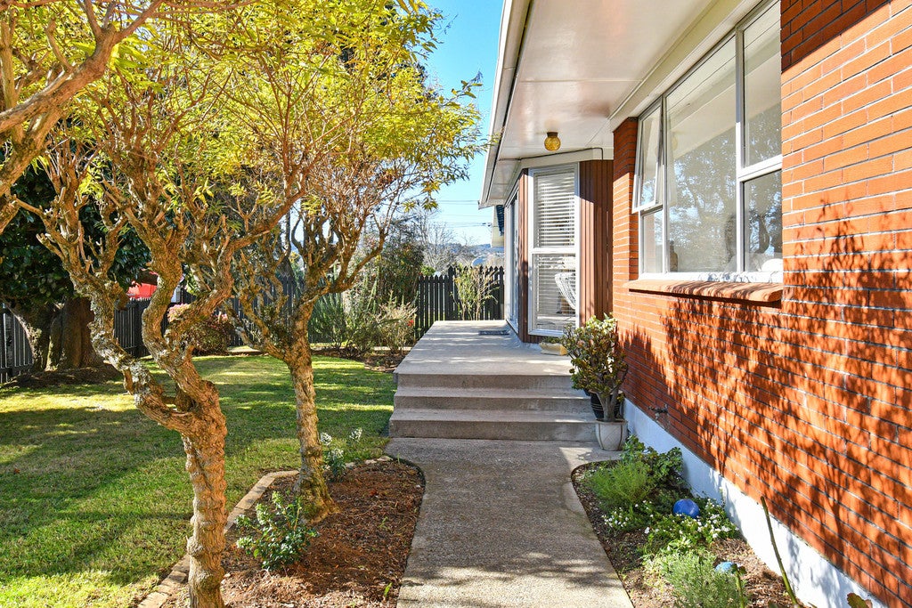 31 Butterworth Avenue, Opaheke, Papakura - Carousel 2