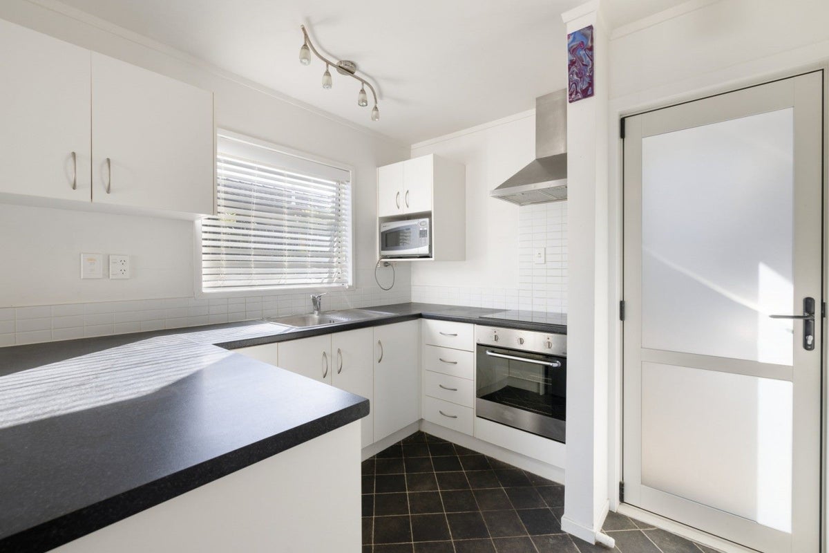 1/34 SELWYN STREET, Avenues , Tauranga - Carousel 2