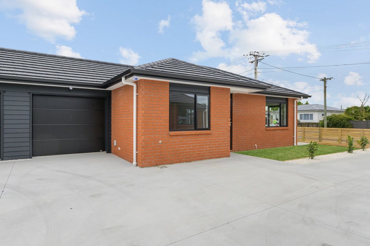 1/10 Norman Street, Nawton, Hamilton - Carousel 1