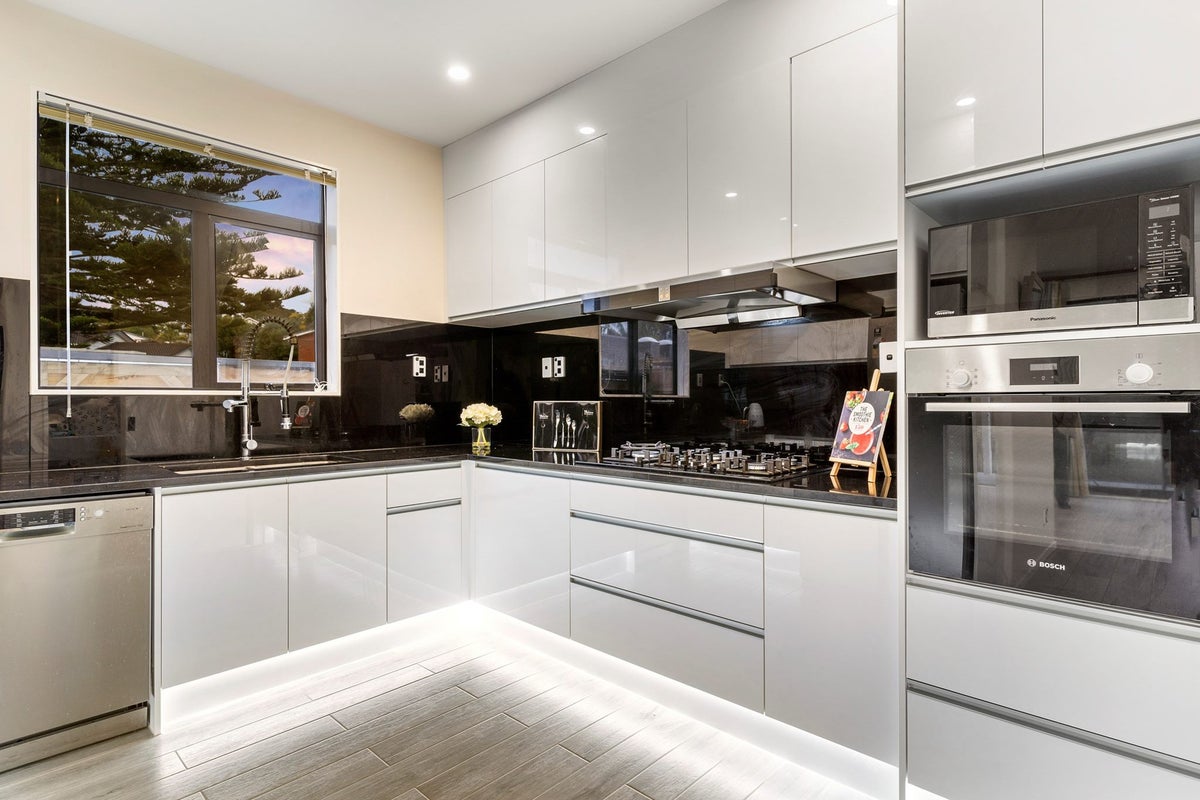 2 Karakia lane, Hillsborough, Auckland - Carousel 2