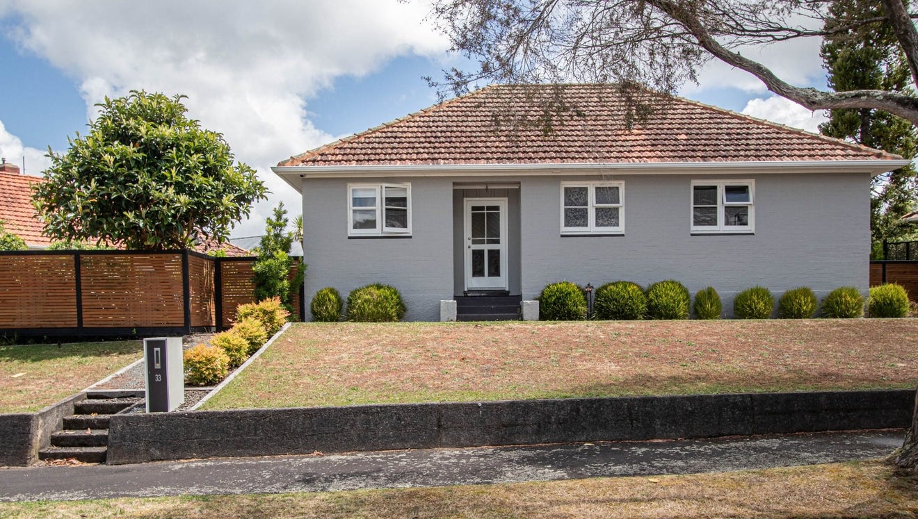 33 Galway Avenue, Hamilton East, Hamilton - Carousel 17