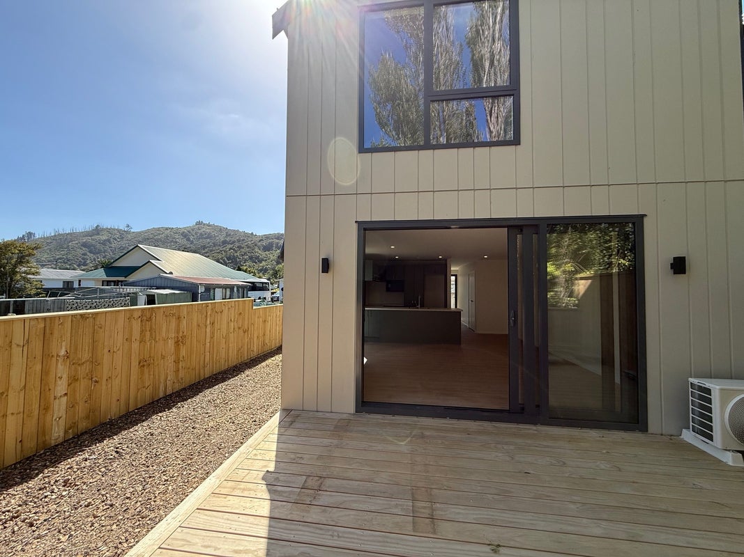 33A Moohan Street, Wainuiomata, Lower Hutt - Carousel 1