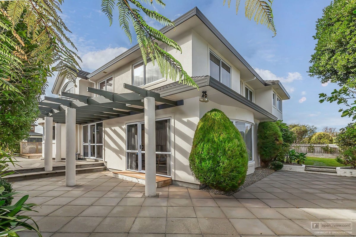 19 Waverton Terrace, Churton Park, Wellington - Carousel 2
