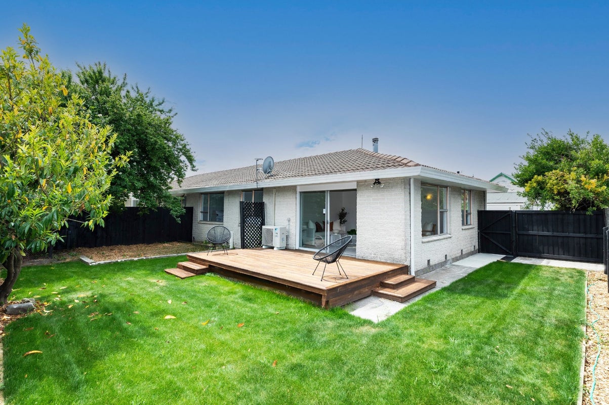 1/21A Quinns Road, Shirley, Christchurch - Carousel 1