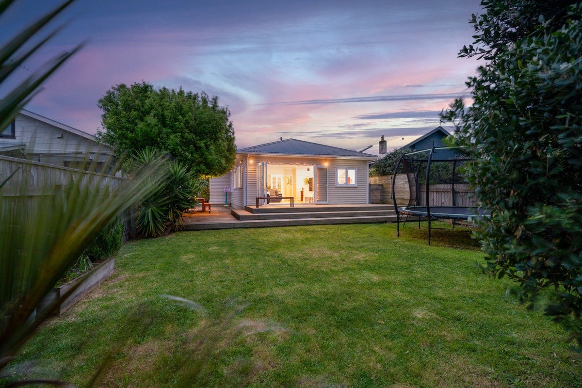 69 Tirangi Road, Rongotai, Wellington - Carousel 1