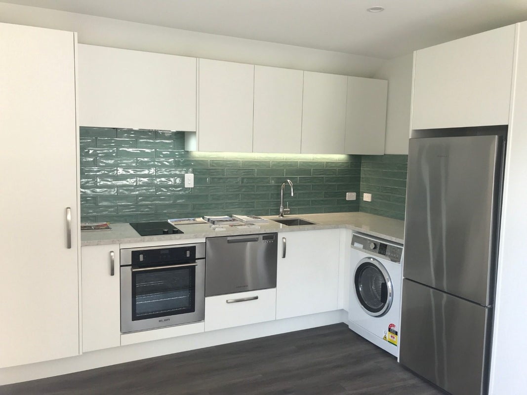 19 Taupo Street, Green Bay, Auckland - Carousel 1