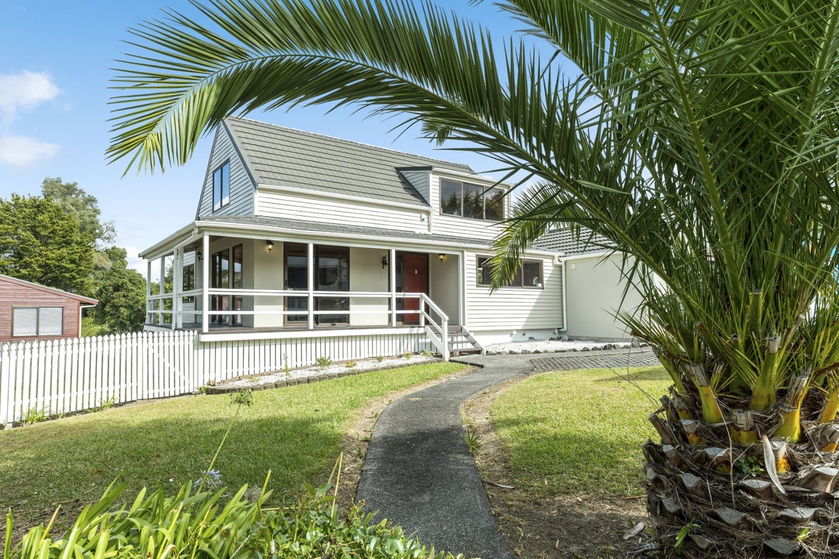 5 Chardon Place, Henderson, Auckland - Carousel 37