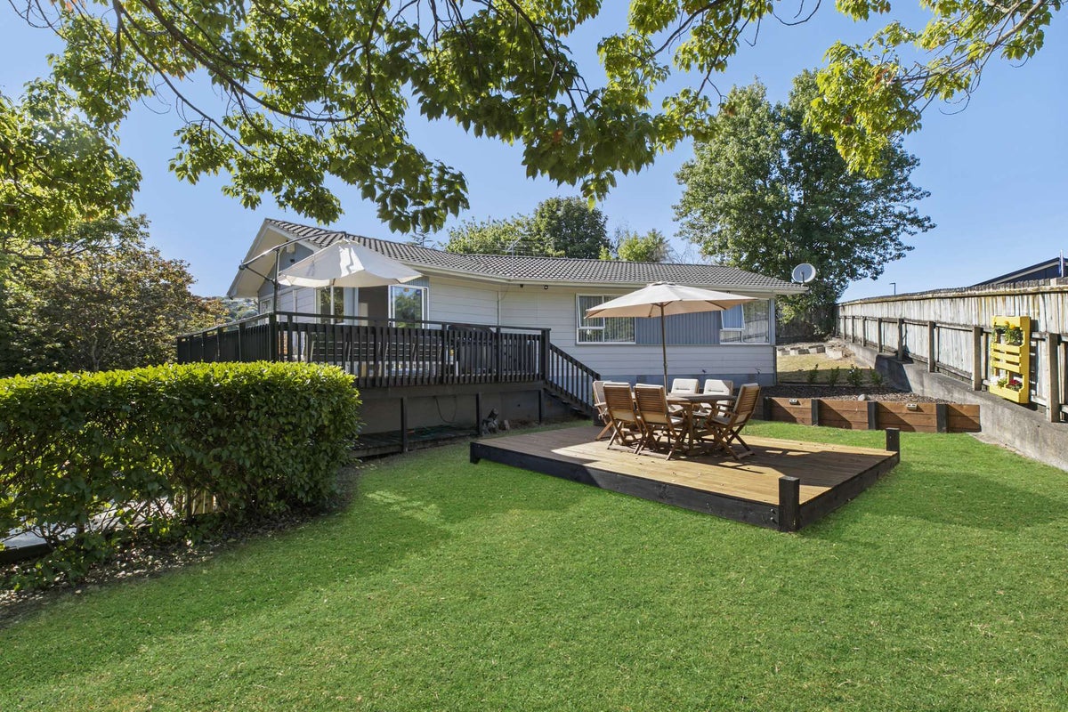 52 Redcrest Avenue, Red Hill, Papakura - Carousel 1