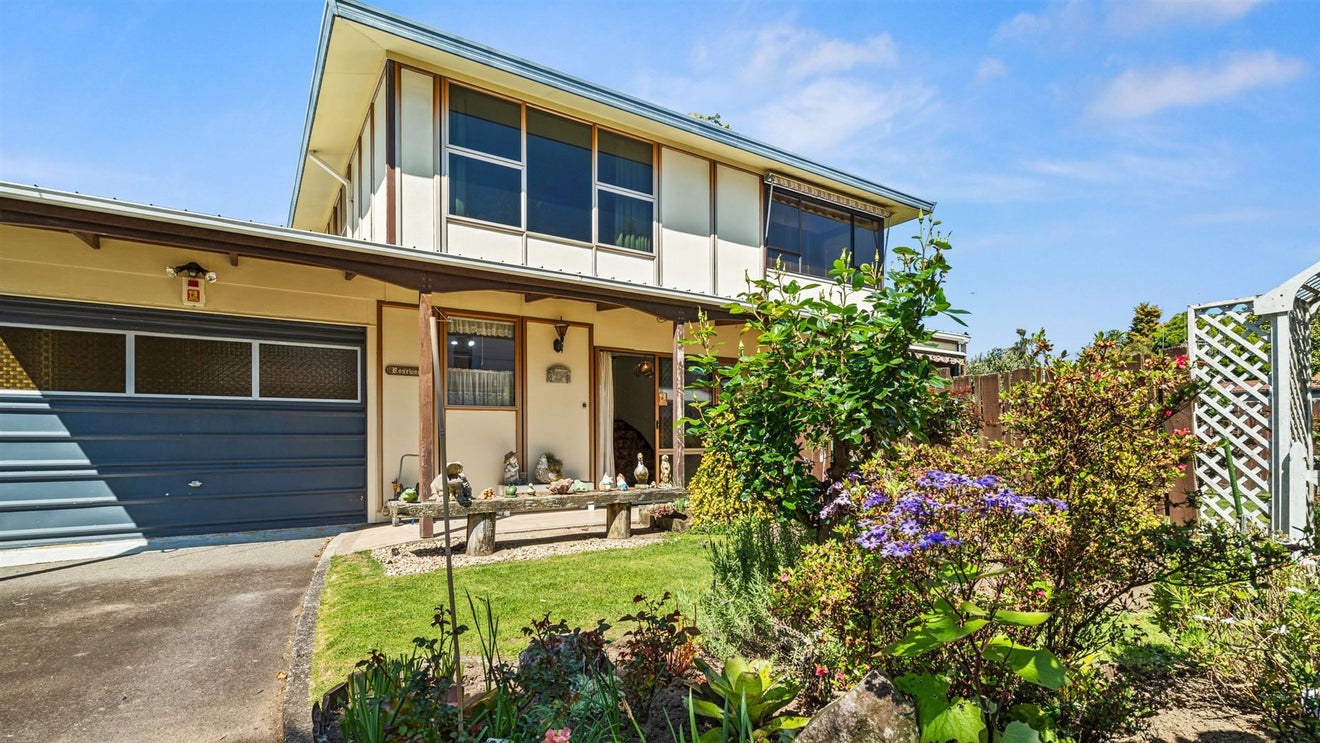 25 Parkvale Road, Otumoetai, Tauranga - Carousel 15