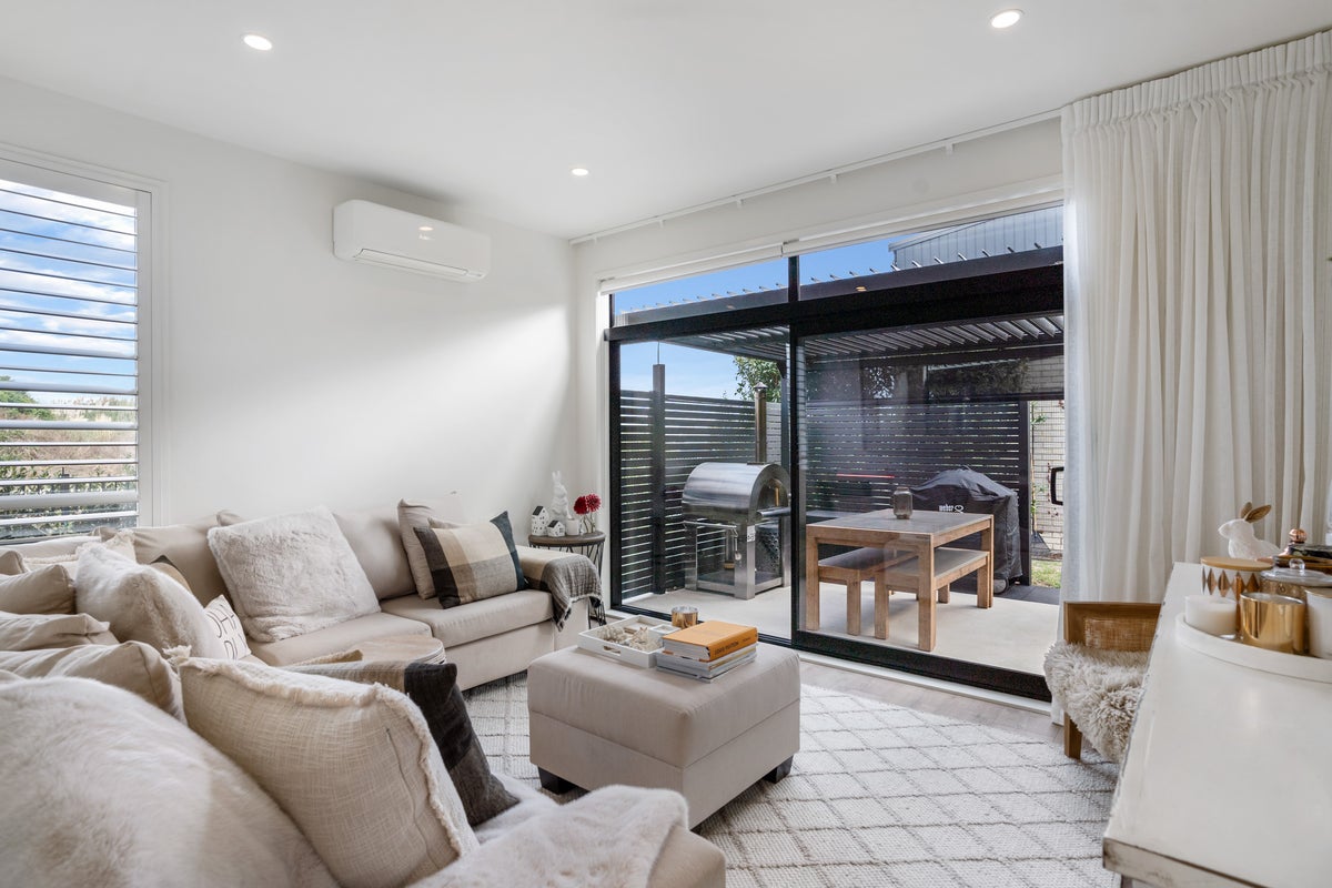 30 Ngakoro Road, Karaka, Papakura - Carousel 1