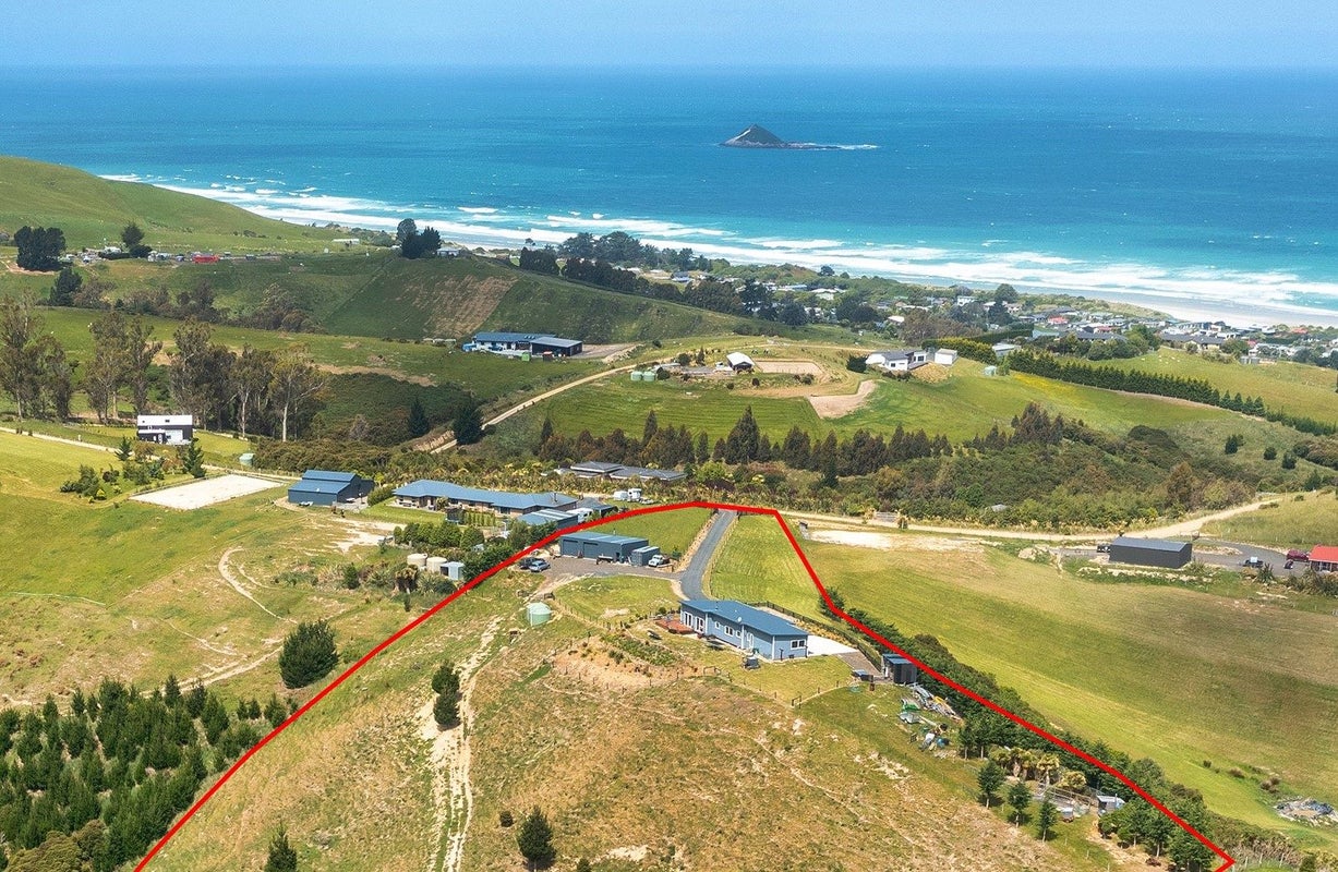 31 Kayforce Road, Ocean View, Dunedin - Carousel 1