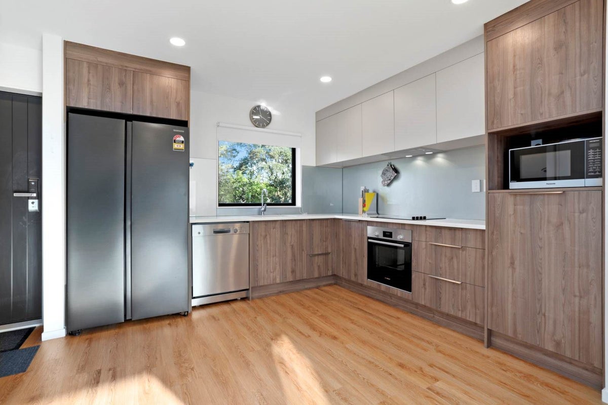 1/34 Edmonton Road, Henderson, Auckland - Carousel 2