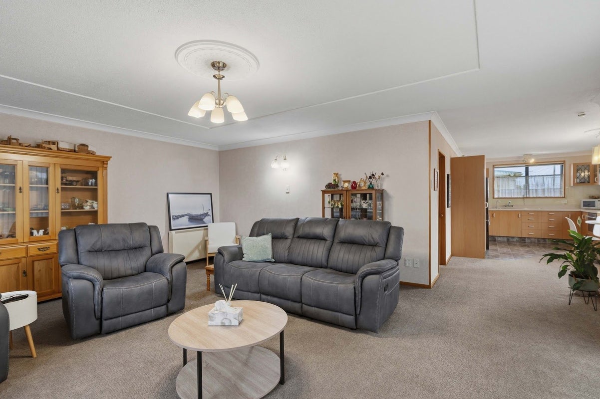 37 Renfrew Street, Waikiwi, Invercargill - Carousel 2